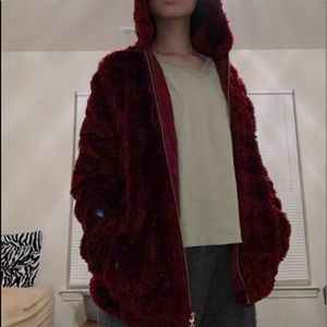 BRAND: Made in Italy COLOR: Maroon/Red